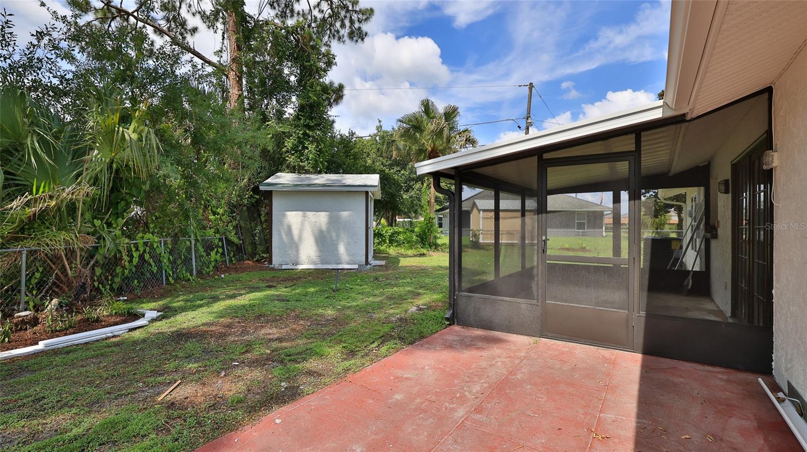 2212 Woodland Dr Property Photo 30