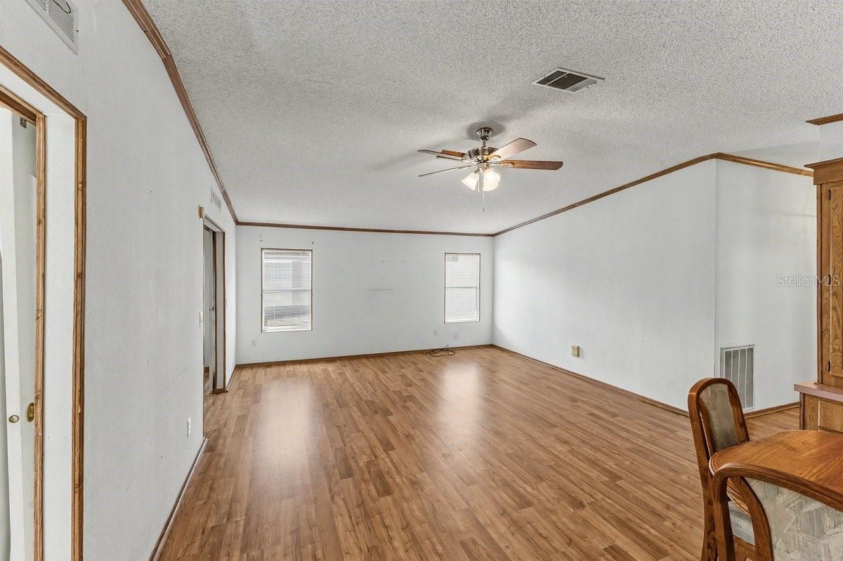 316 Portside Ln Property Photo 7