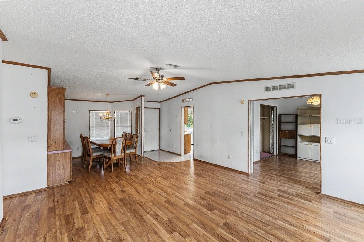 316 Portside Ln Property Photo 8