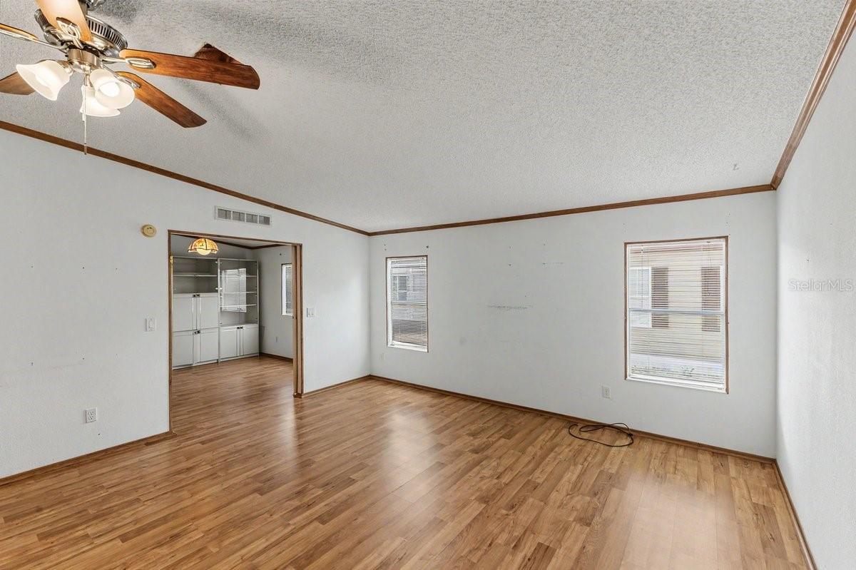 316 Portside Ln Property Photo 9