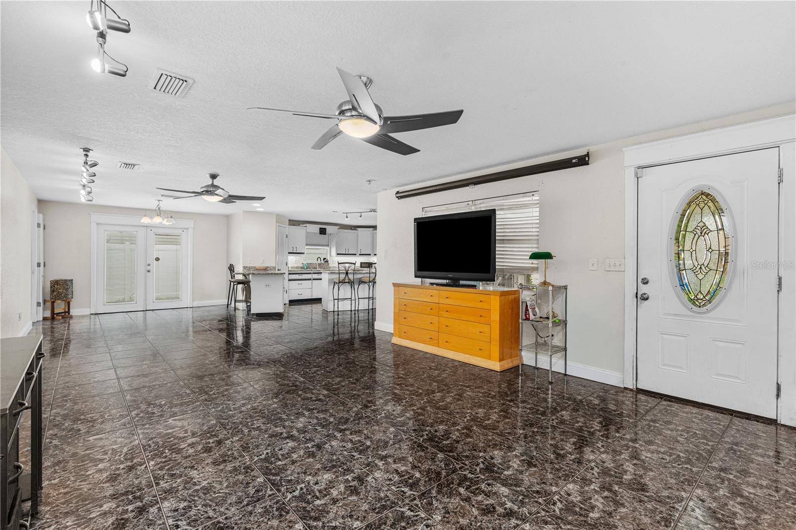 1945 Fern Palm Dr Property Photo 7