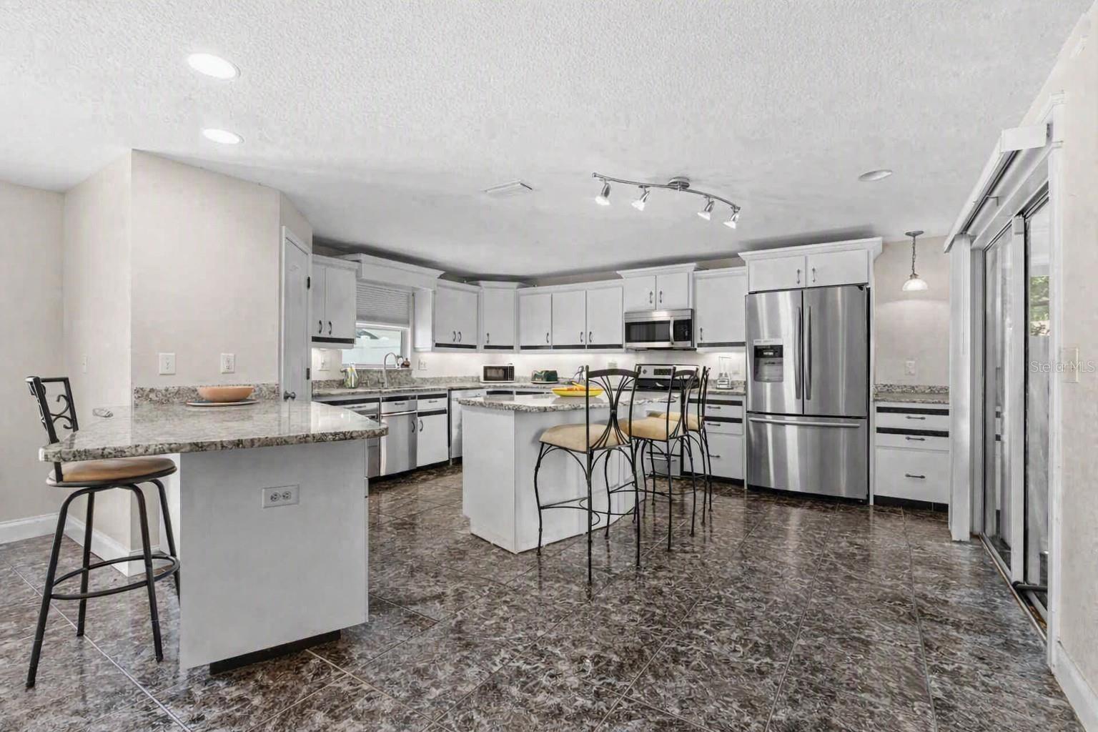 1945 Fern Palm Dr Property Photo 12