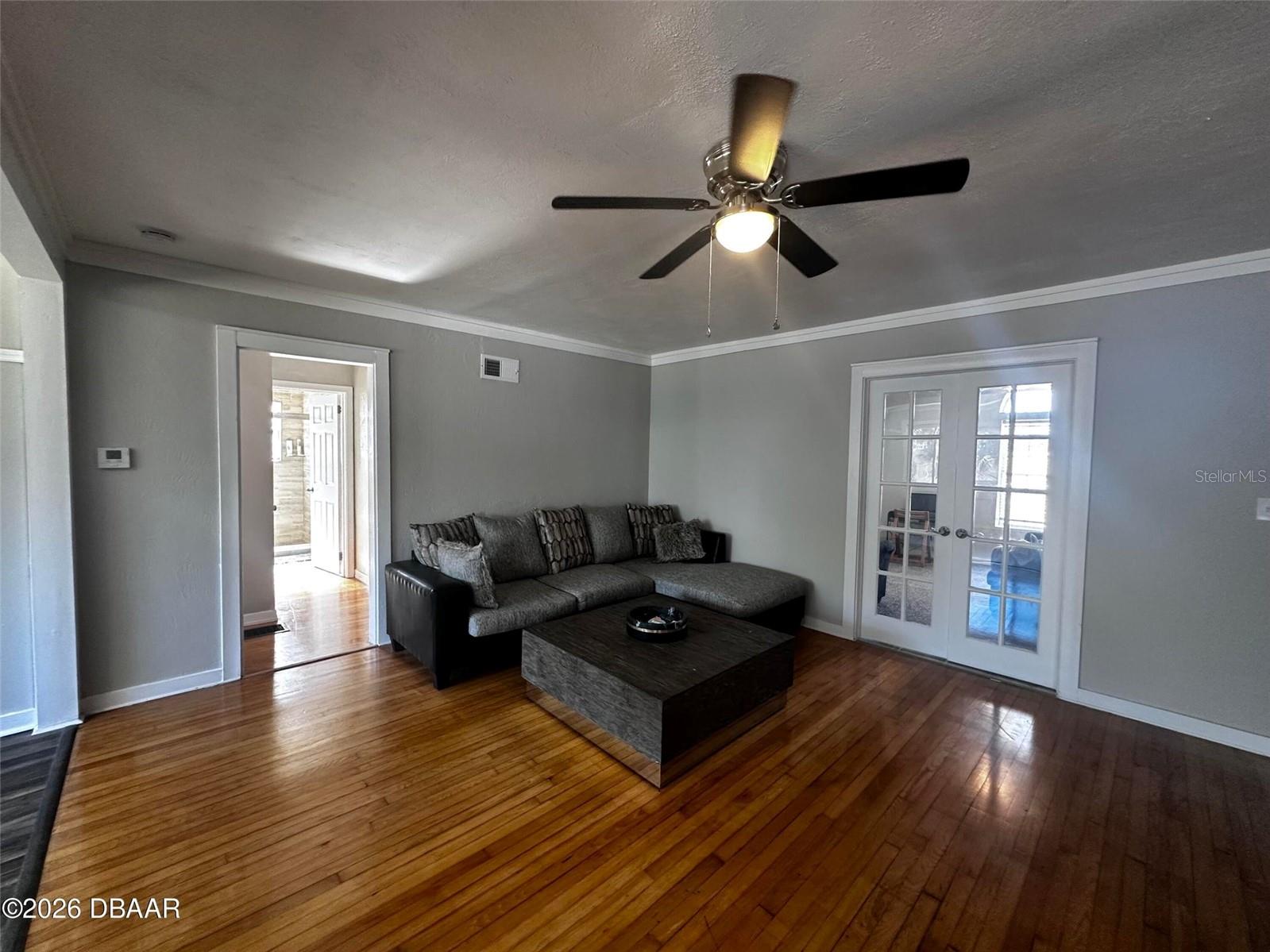 1711 Ocean Dunes Ter Property Photo 2