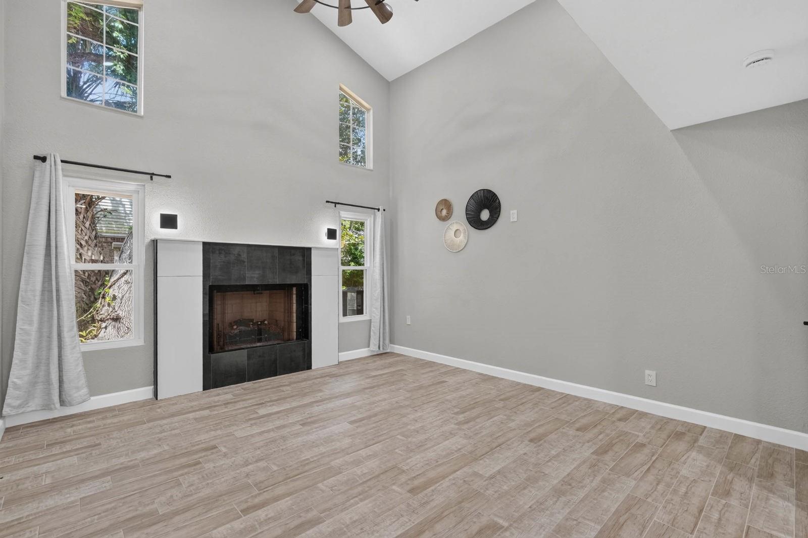 1510 N Beach St Property Photo 5