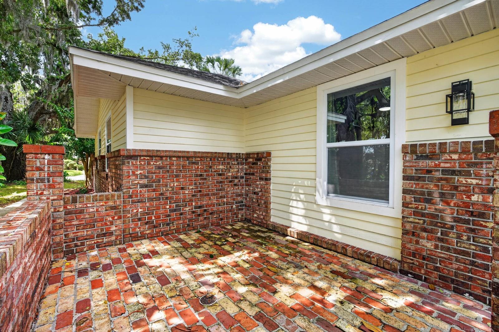 1510 N Beach St Property Photo 25