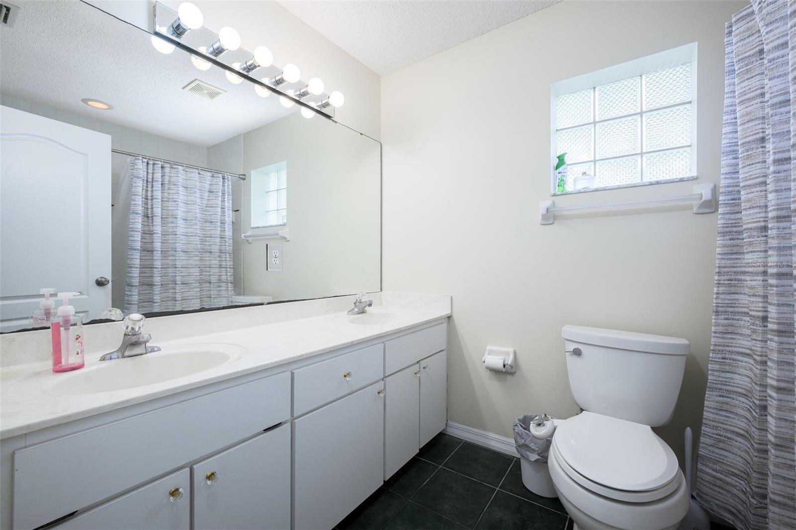 6 Spiveys Ct Property Photo 16