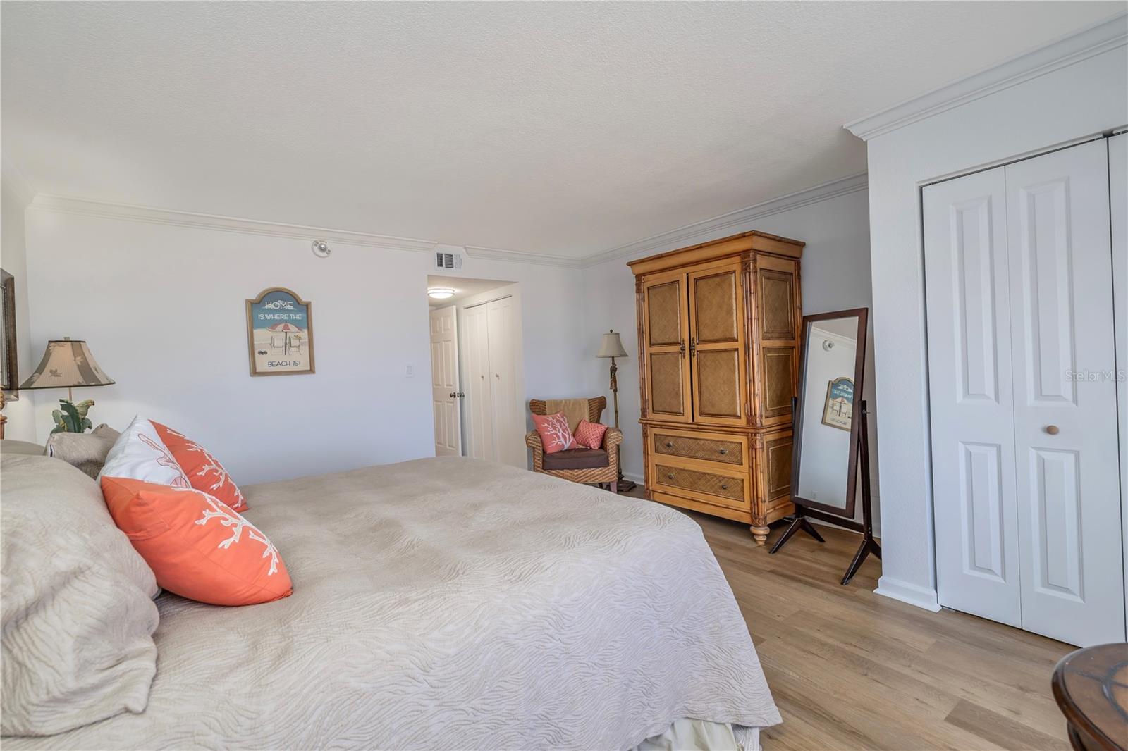 5501 Atlantic #107 Property Photo 27