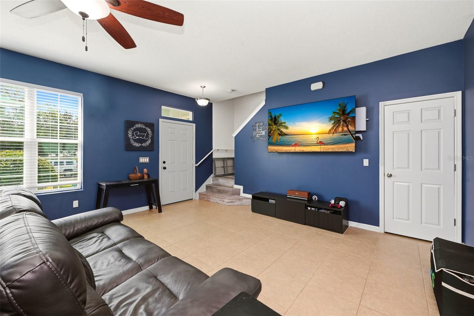 528 Rainbow Springs Loop Property Photo 9