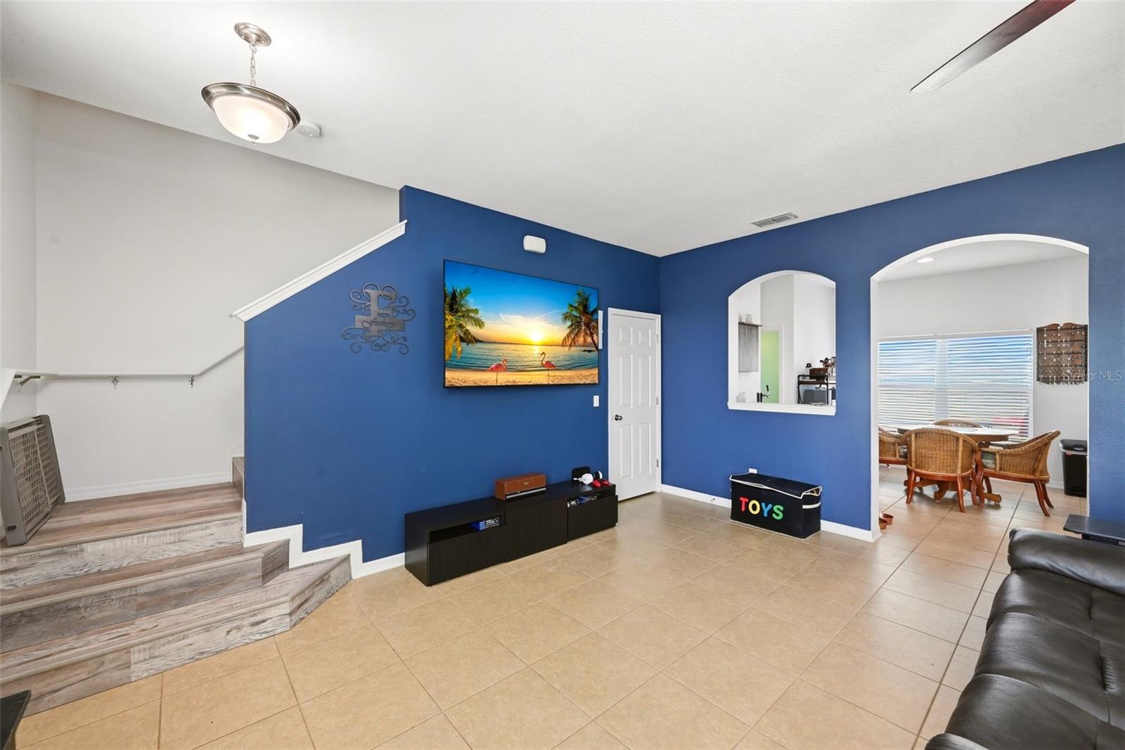 528 Rainbow Springs Loop Property Photo 12