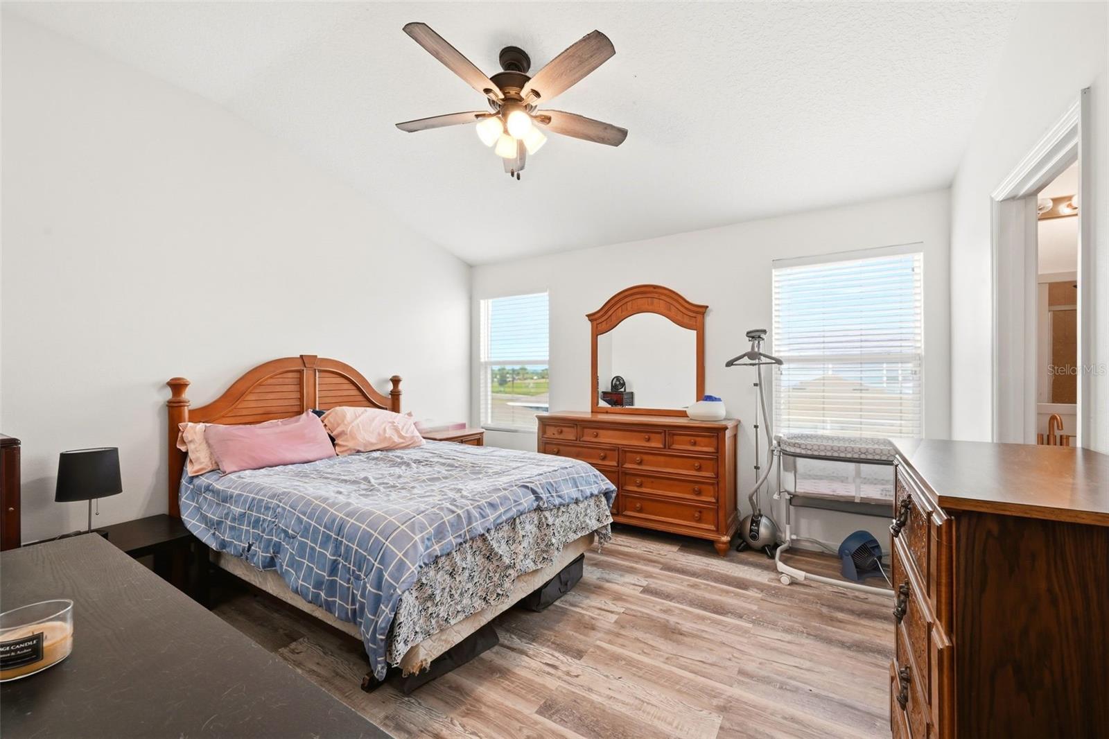 528 Rainbow Springs Loop Property Photo 22