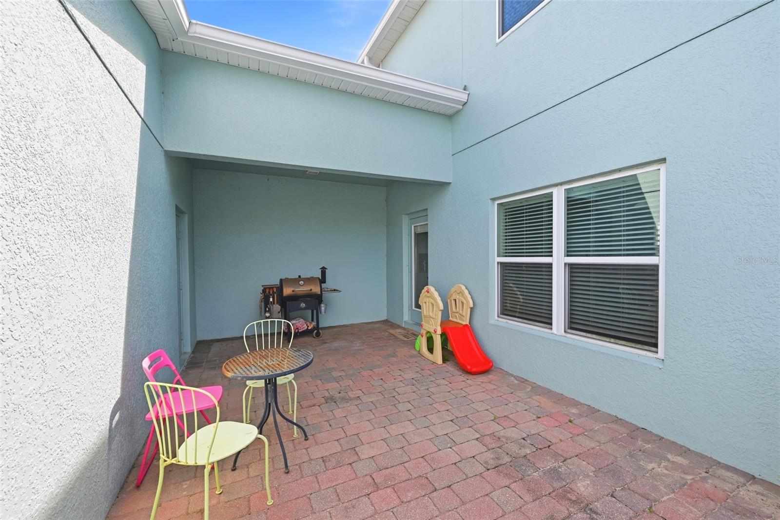 528 Rainbow Springs Loop Property Photo 30