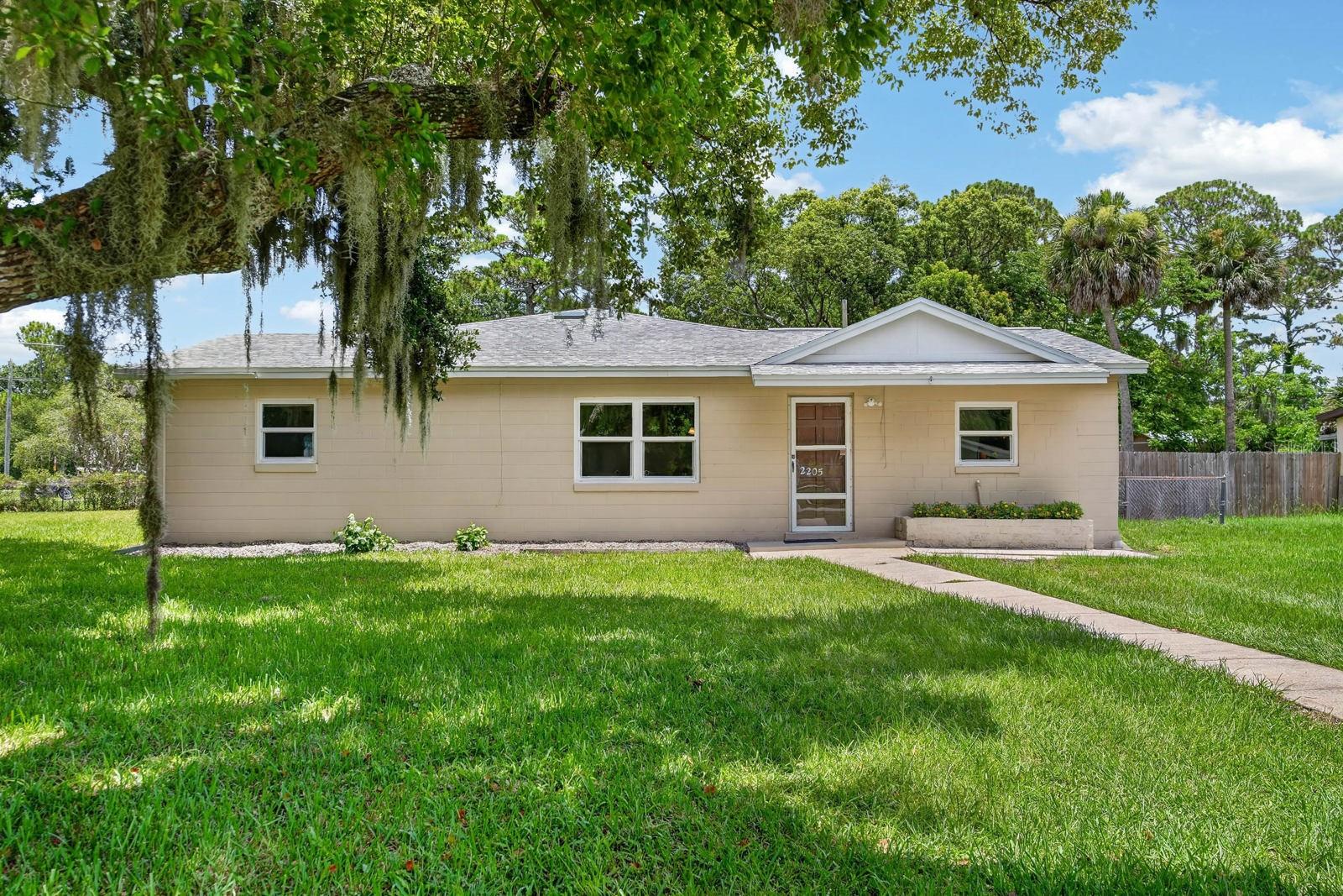 2205 JUNIPER DR