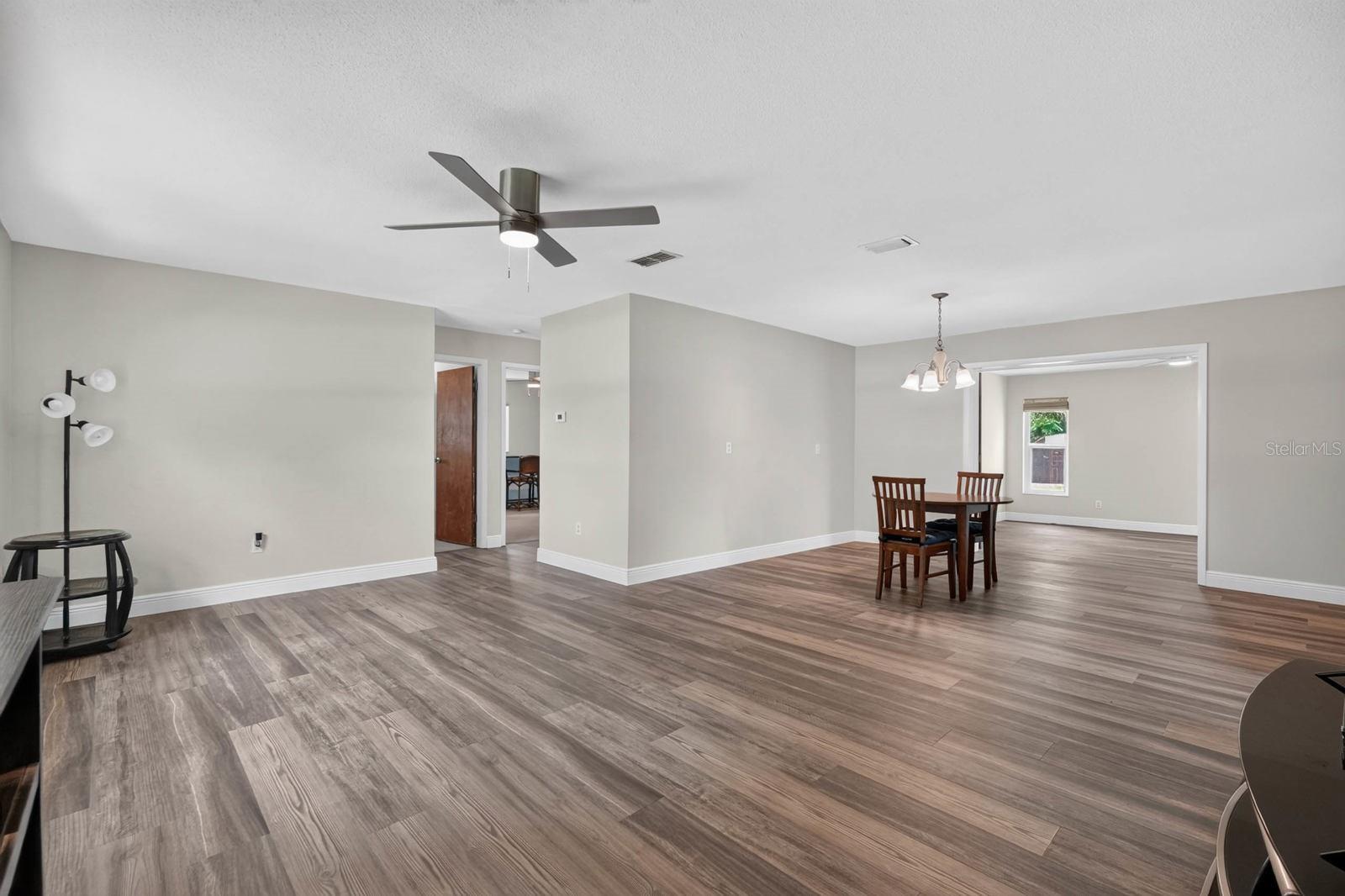 2205 Juniper Dr Property Photo 4