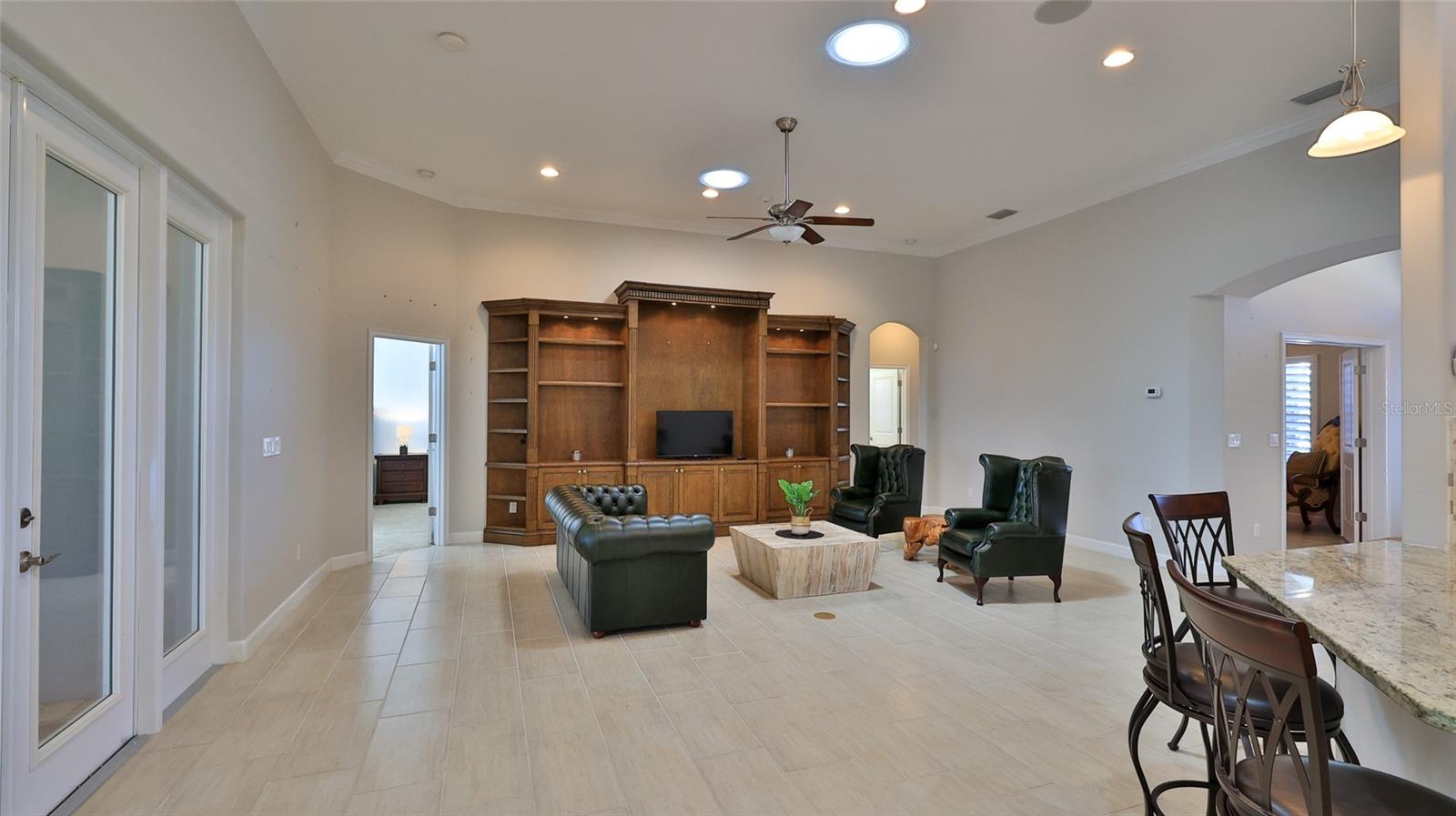 2904 Palma Ln Property Photo 12