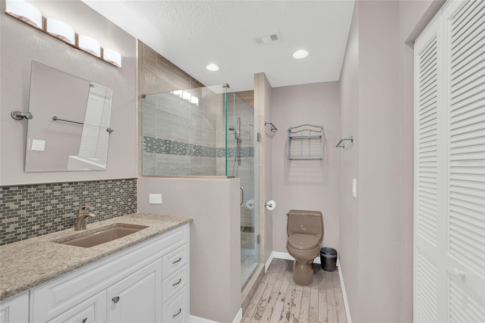 113 Lagoon Ct Property Photo 20