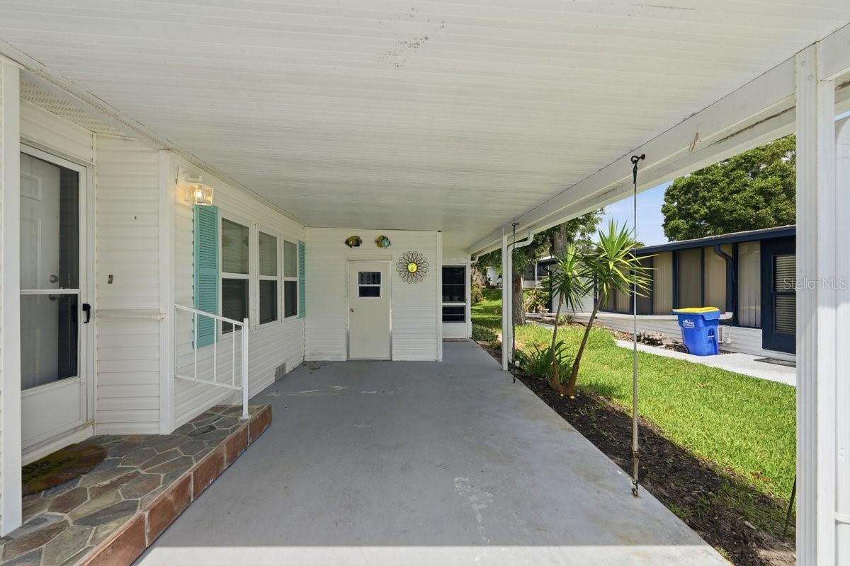 304 Portside Ln Property Photo 52