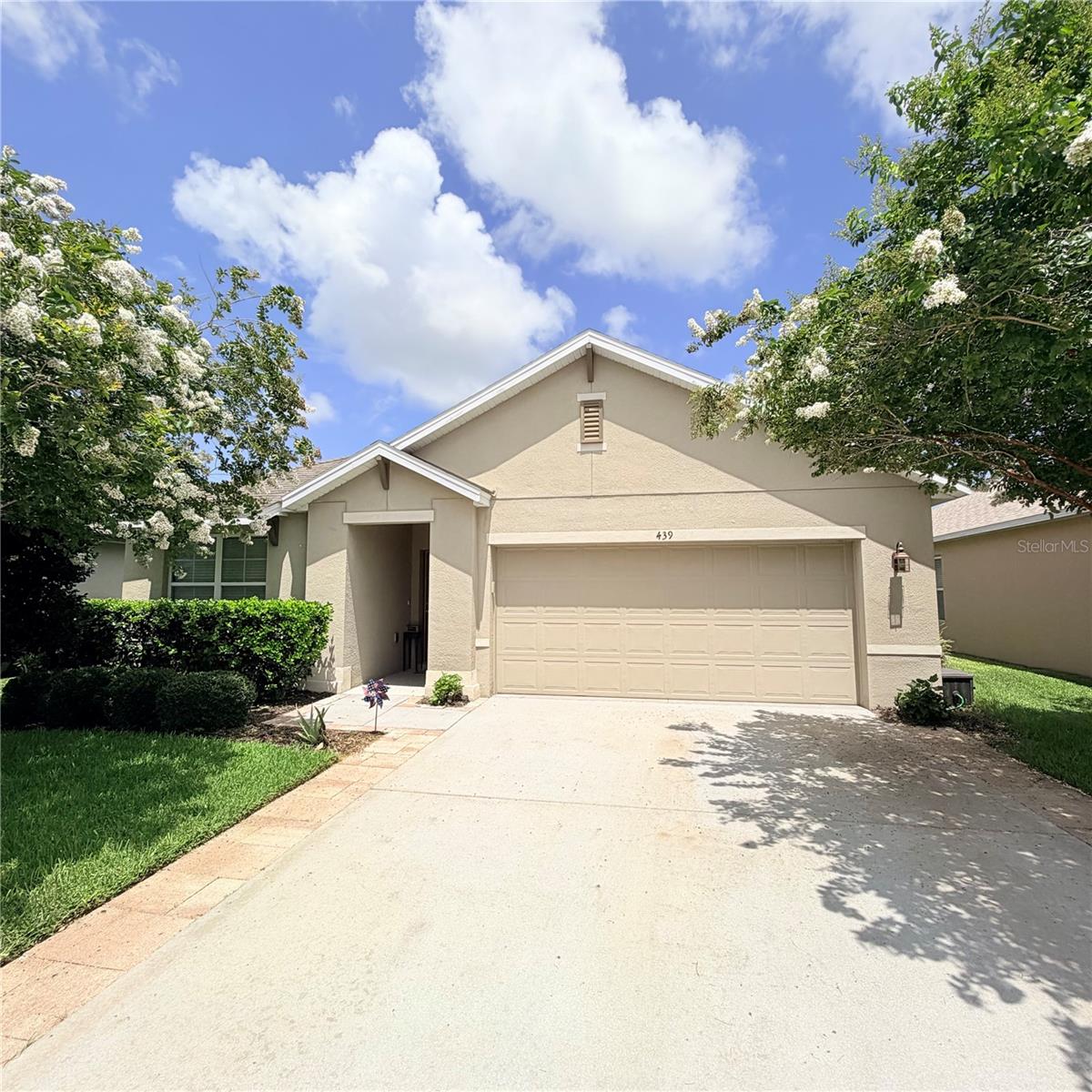 439 Pink Coral Ln Property Photo 2