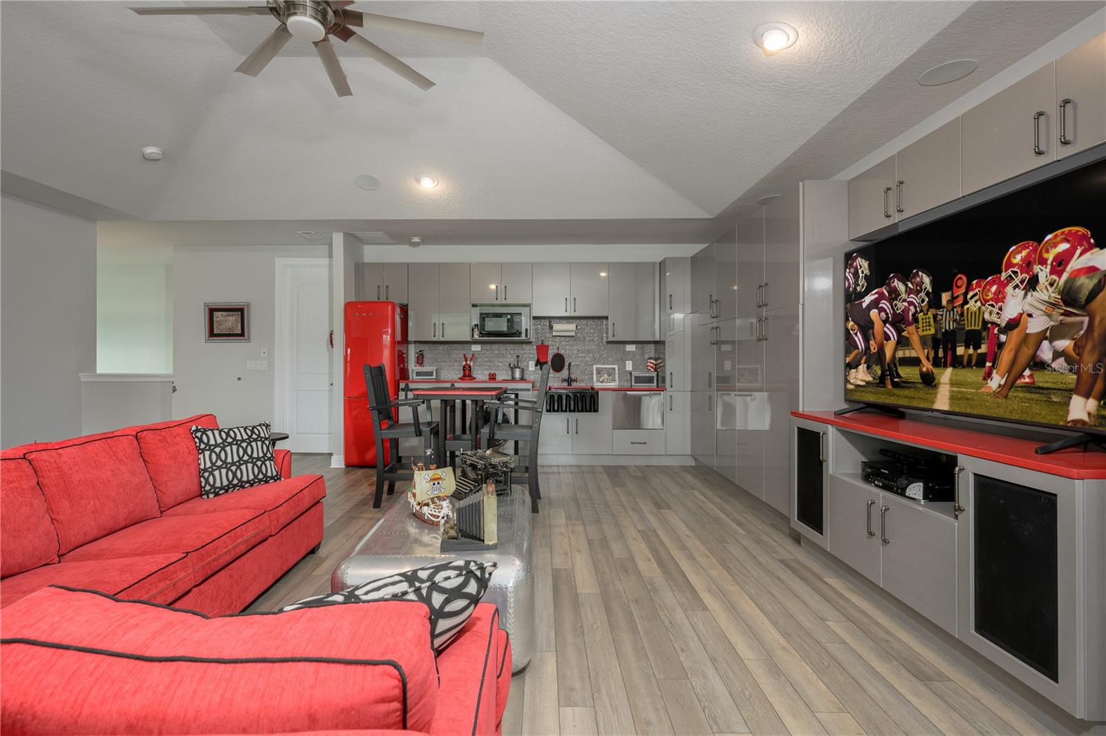 1025 Sudbury Ln Property Photo 53