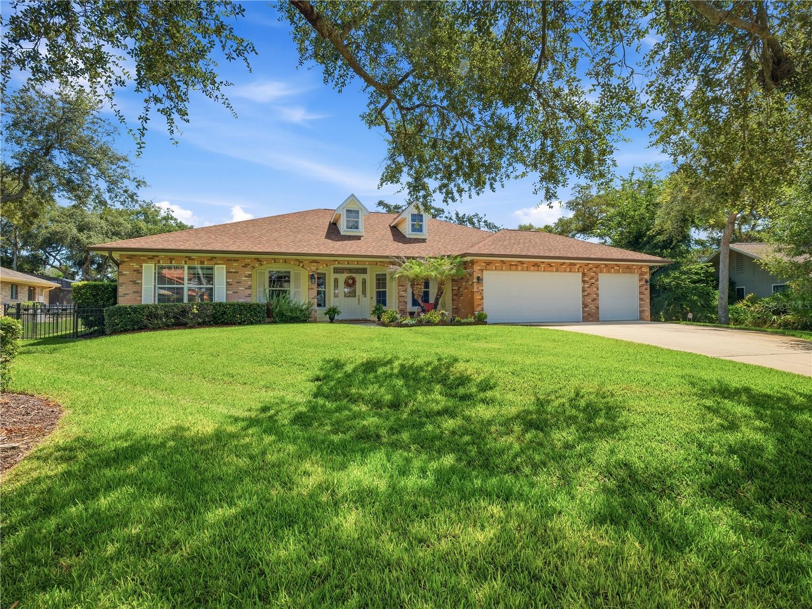 1018 STAGGERBUSH PL