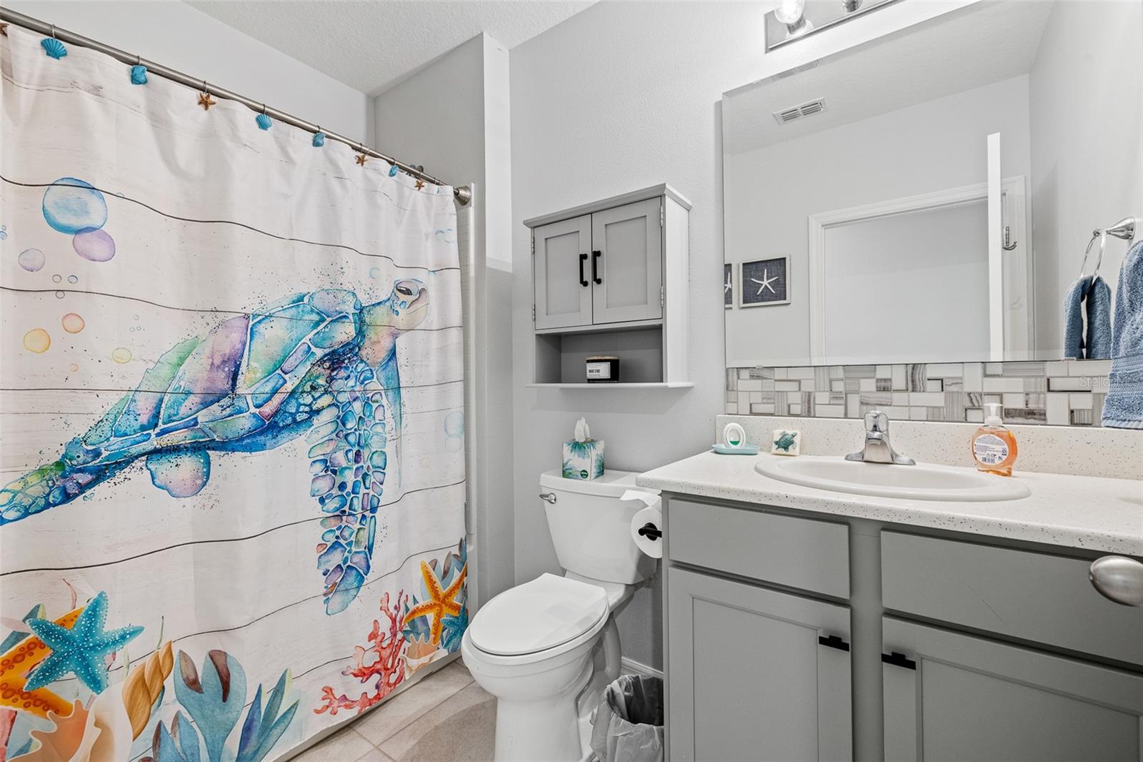 548 Armoyan Way Property Photo 18