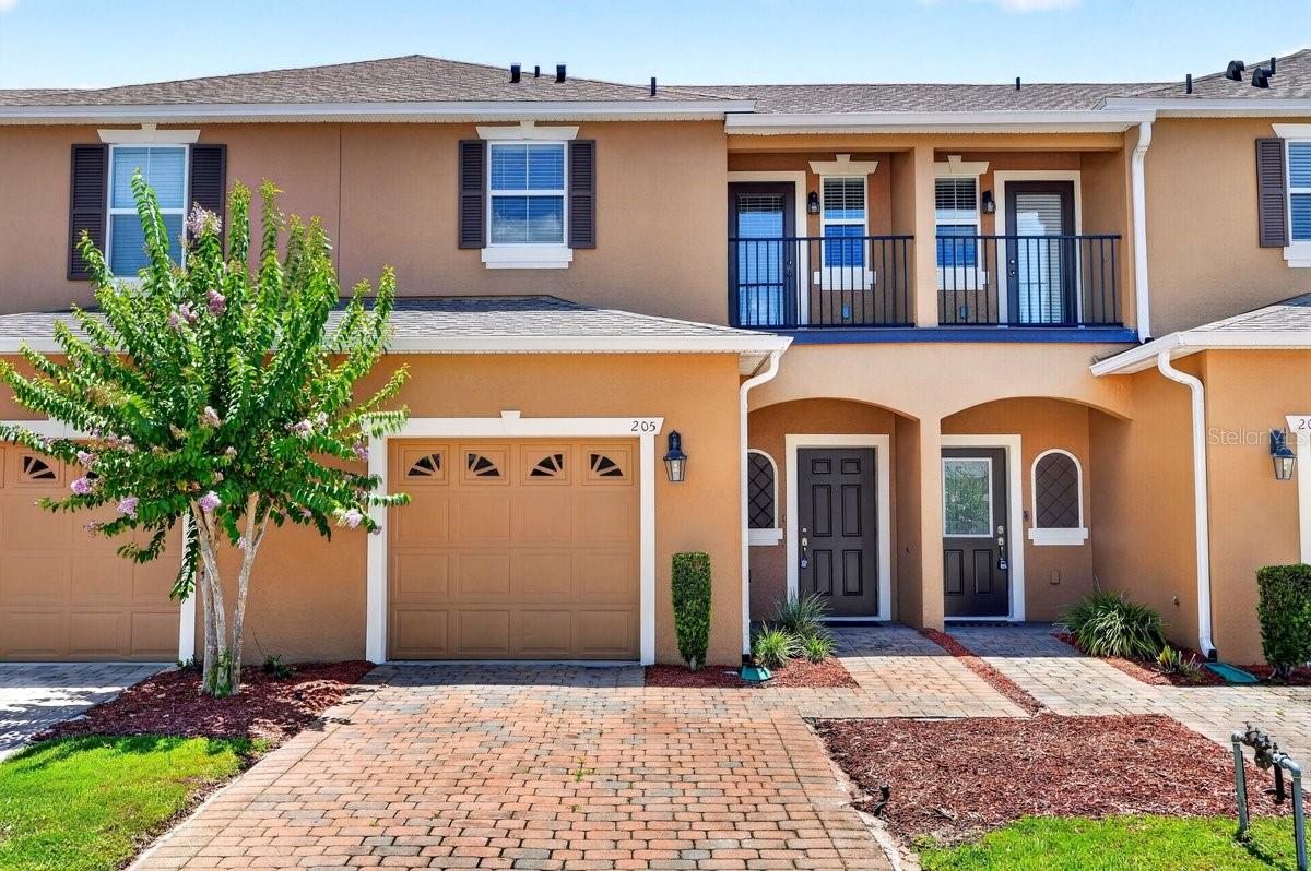 205 WENTWORTH GRANDE DR