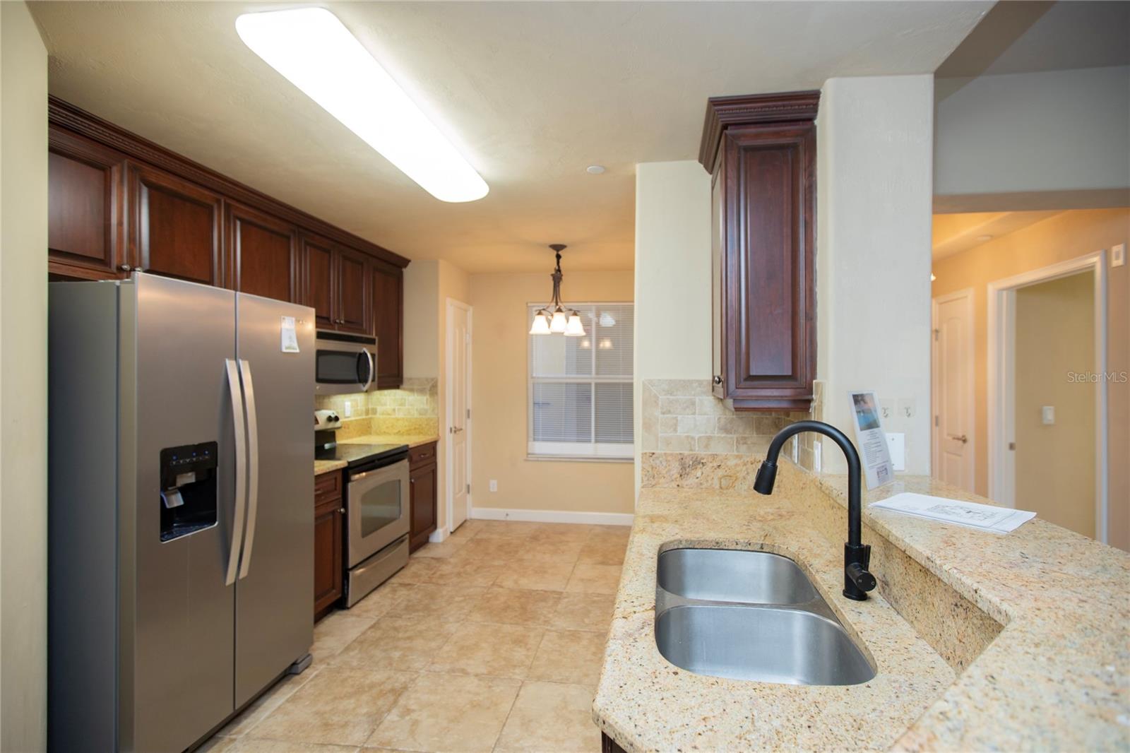 424 Luna Bella Ln #424 Property Photo 4