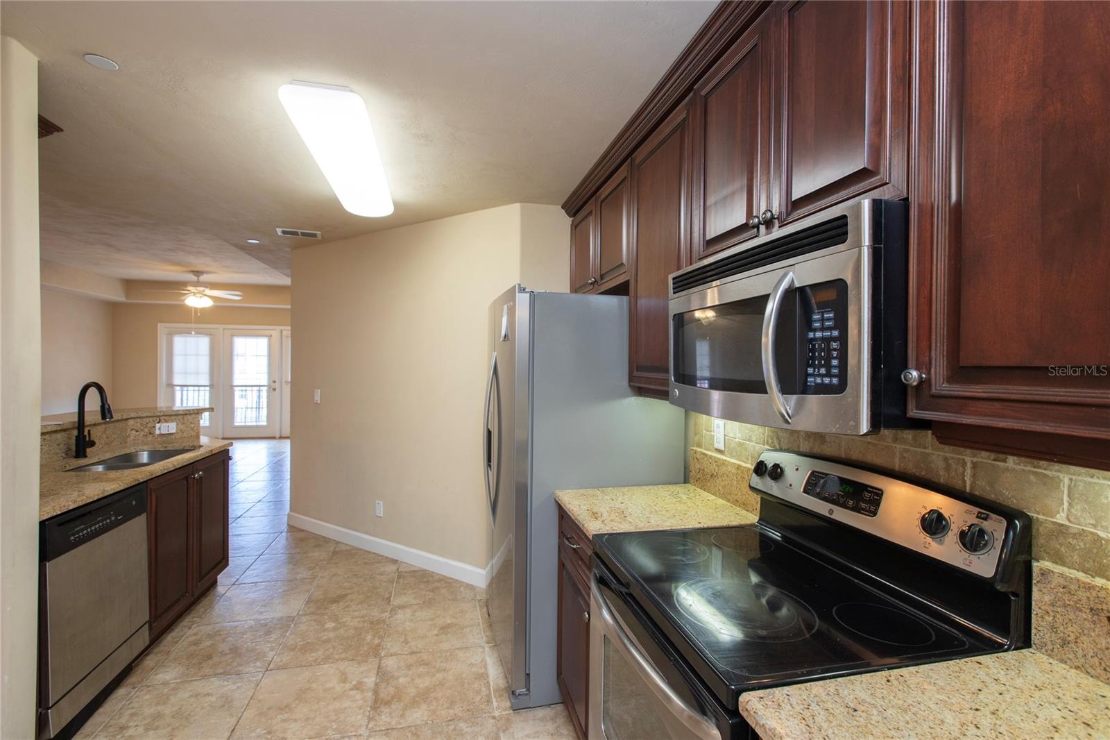 424 Luna Bella Ln #424 Property Photo 5