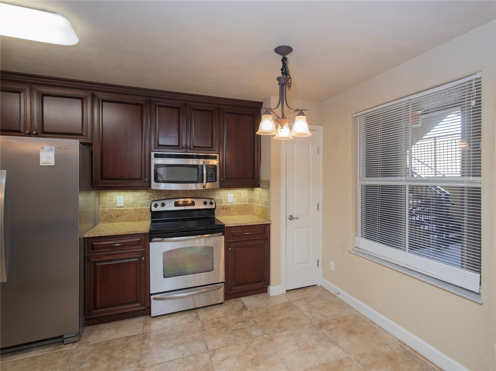 424 Luna Bella Ln #424 Property Photo 6