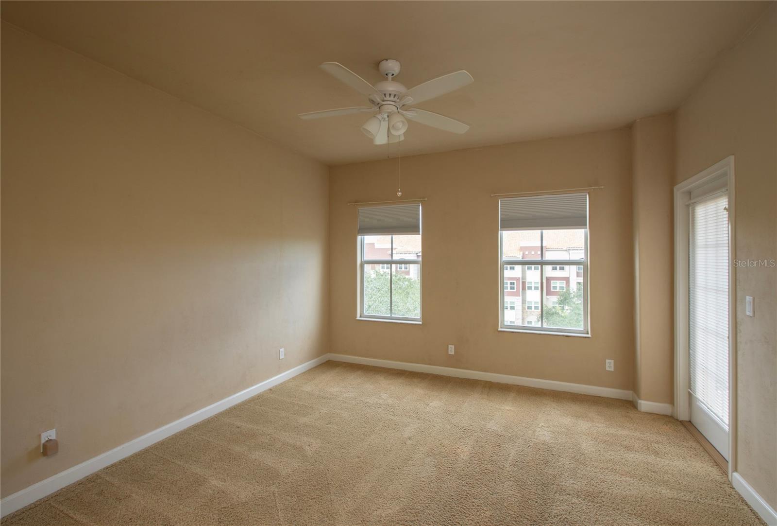 424 Luna Bella Ln #424 Property Photo 23