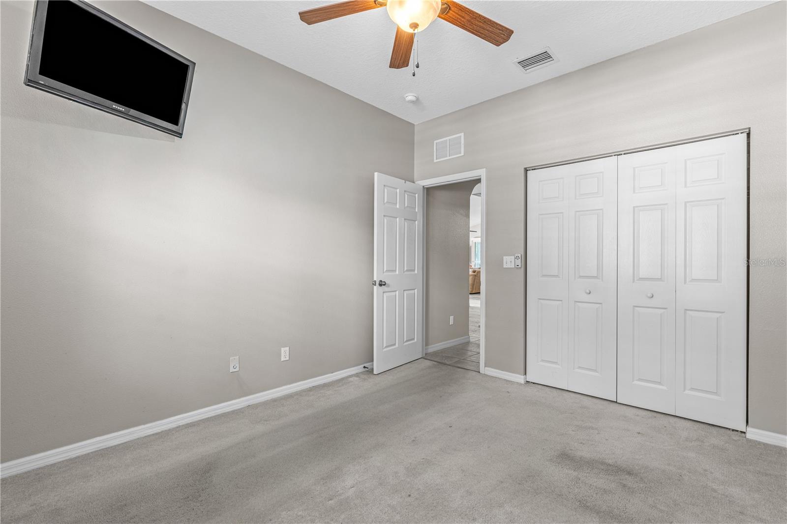 511 Safe Harbor Dr Property Photo 25