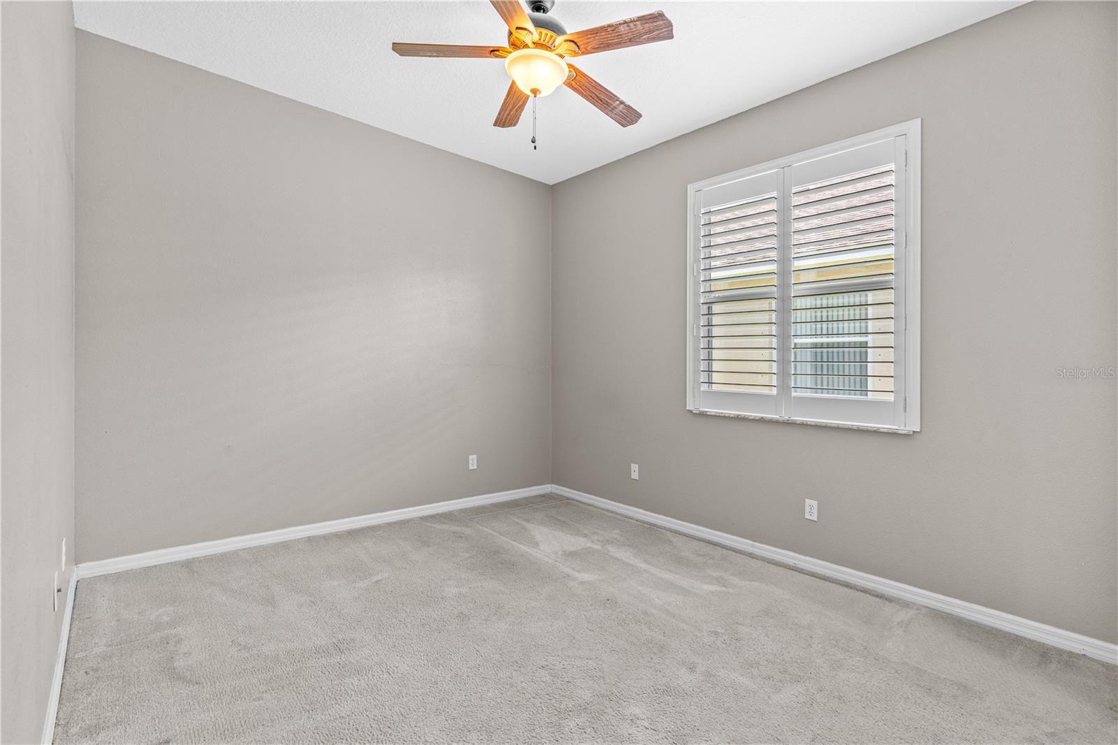 511 Safe Harbor Dr Property Photo 26