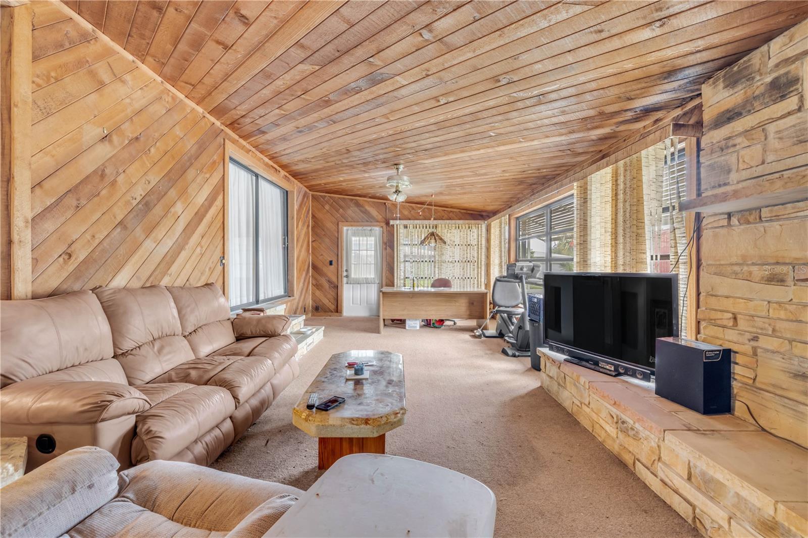 215 Gary Ave Property Photo 21