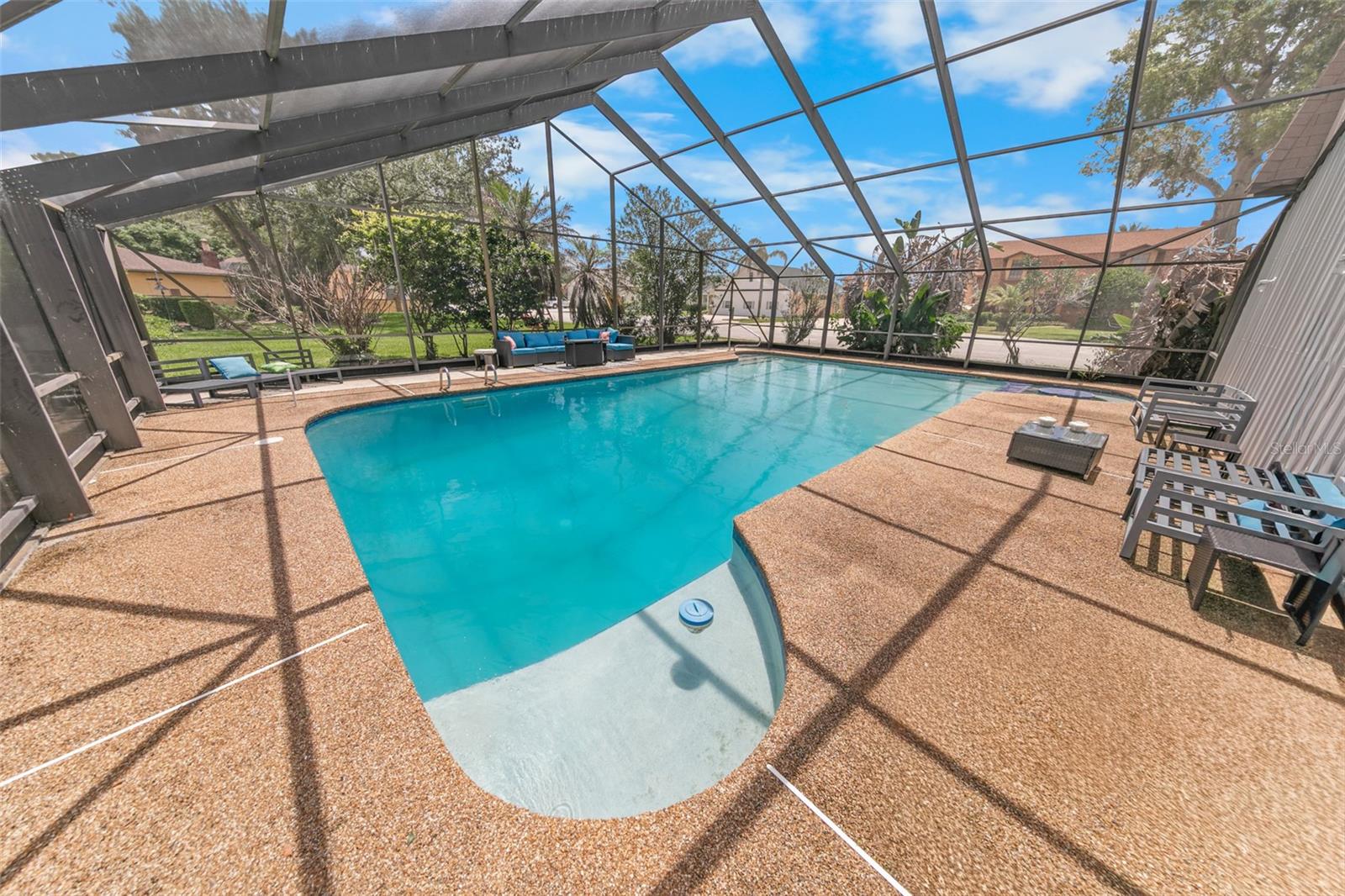 38 Lazy Eight Dr Property Photo 3