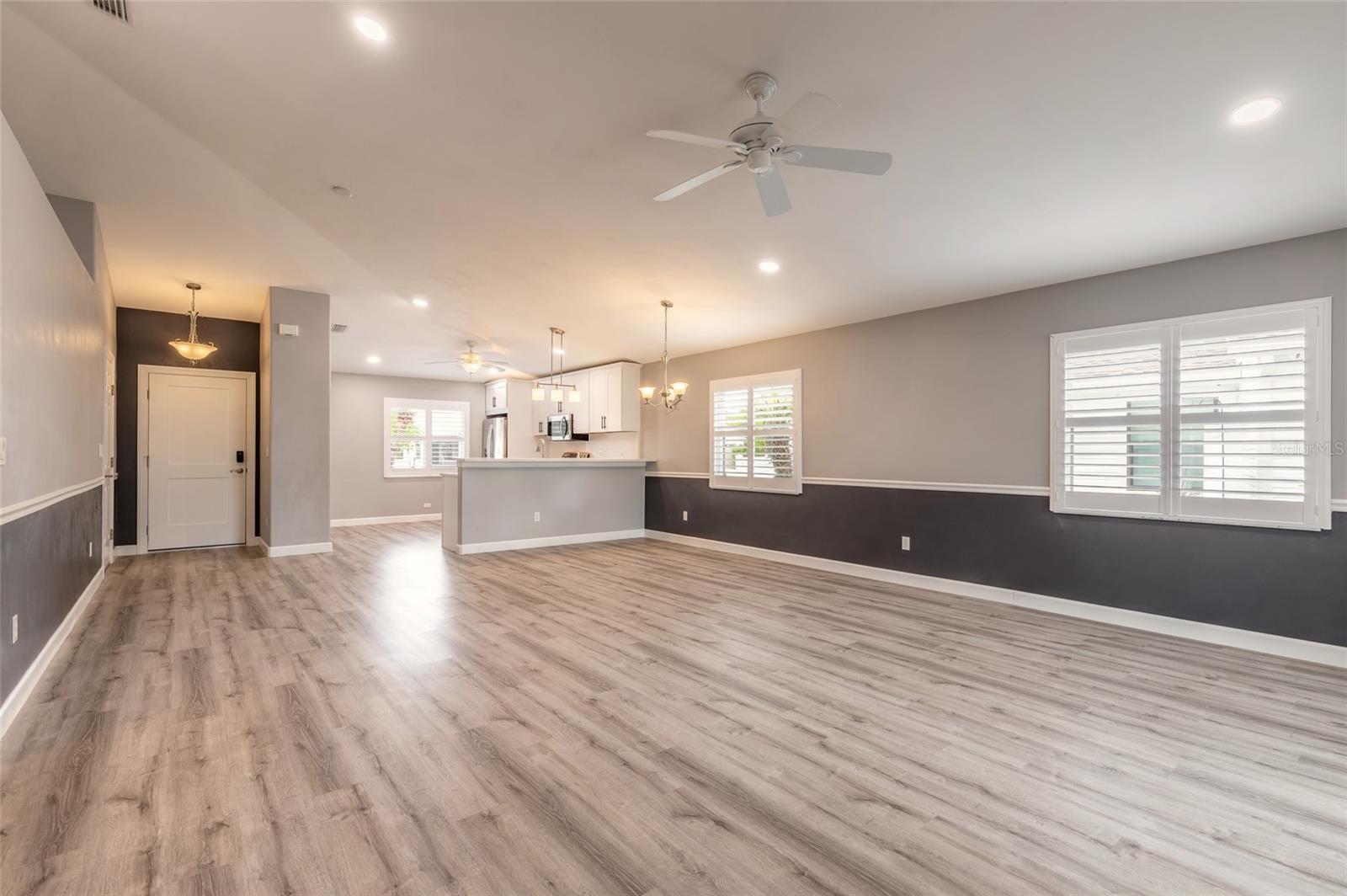 656 Middlebury Loop Property Photo 11