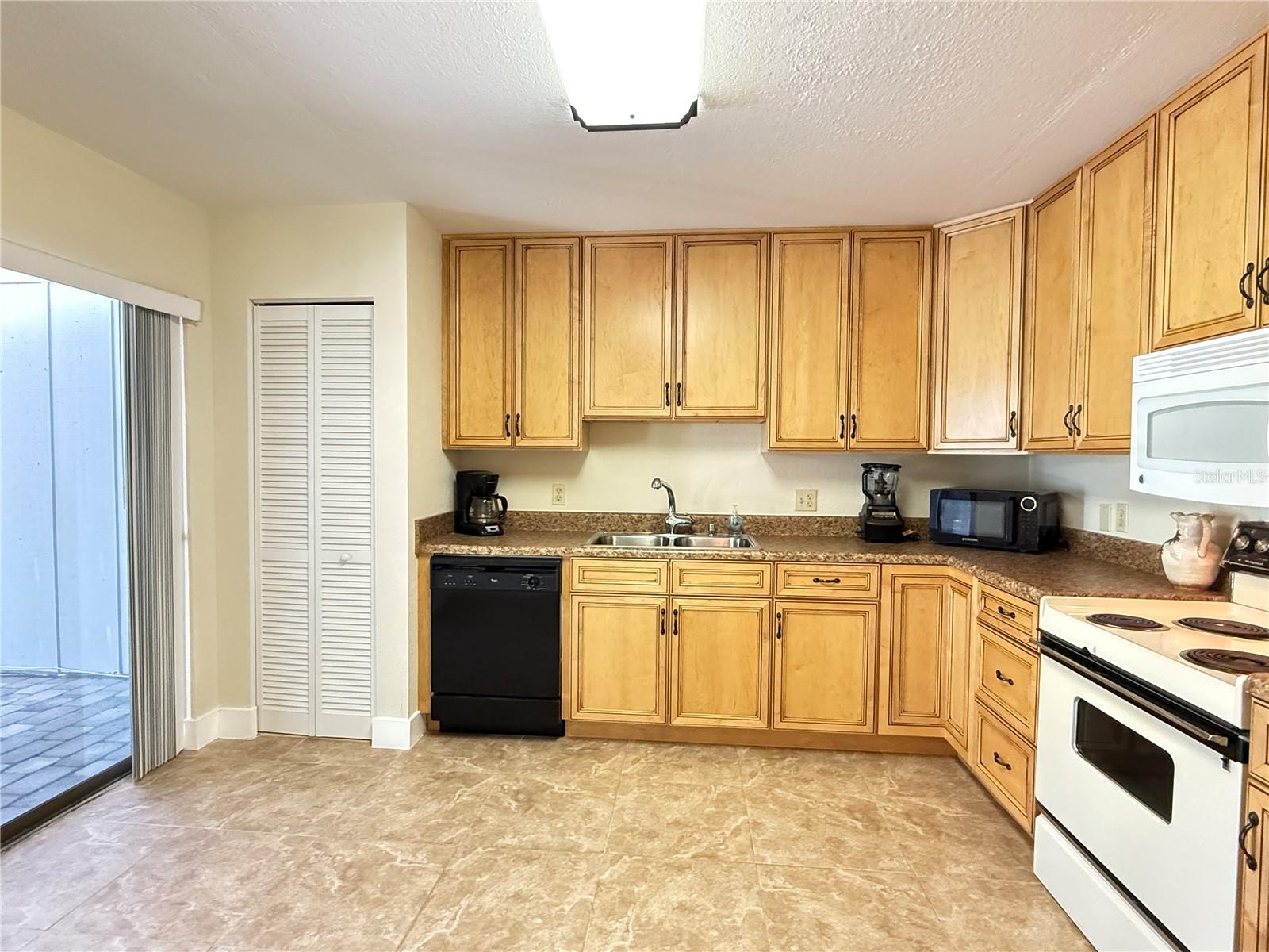 33 Andrea Dr Property Photo 21