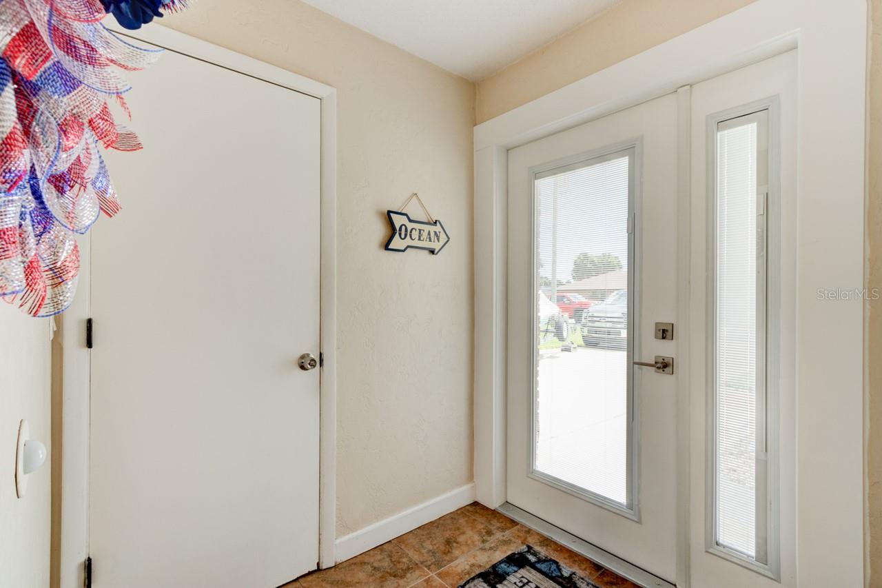 103 Dee St Property Photo 4