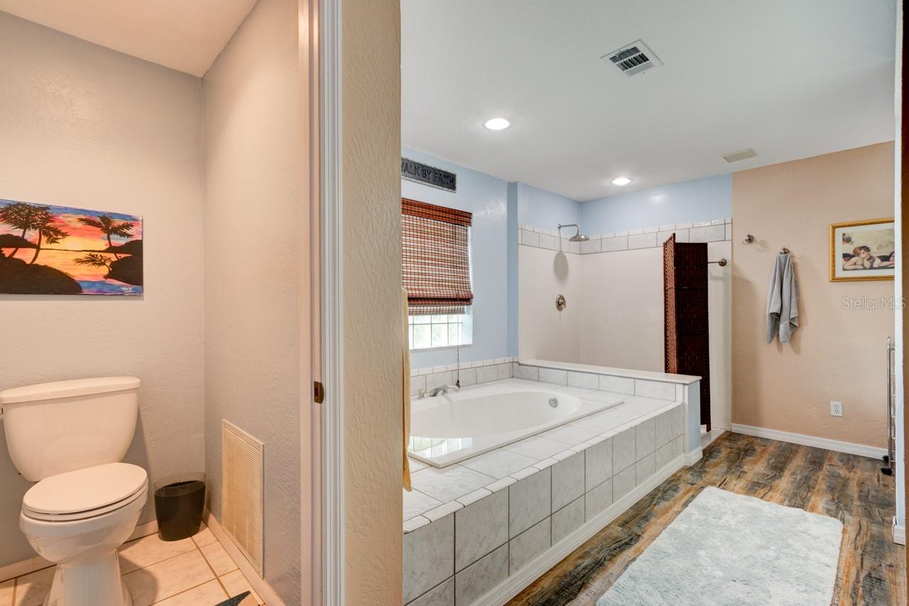 103 Dee St Property Photo 14