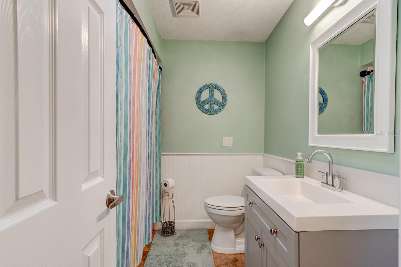 103 Dee St Property Photo 21