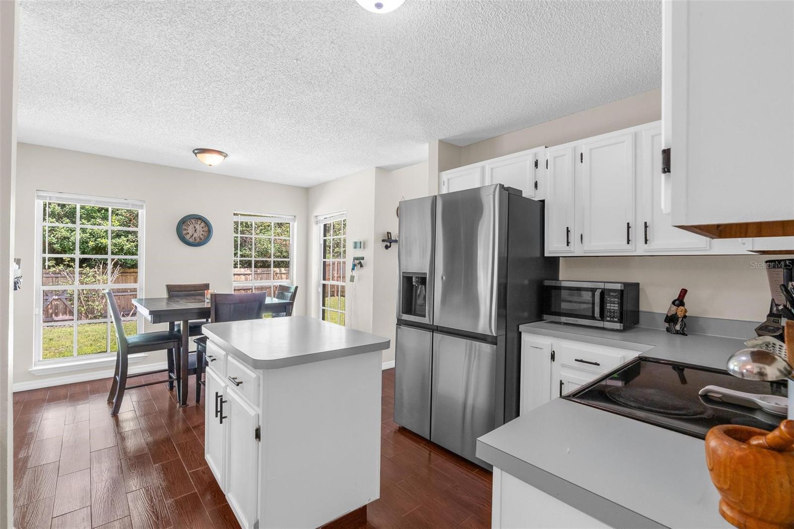 10561 Satinwood Cir Property Photo 10
