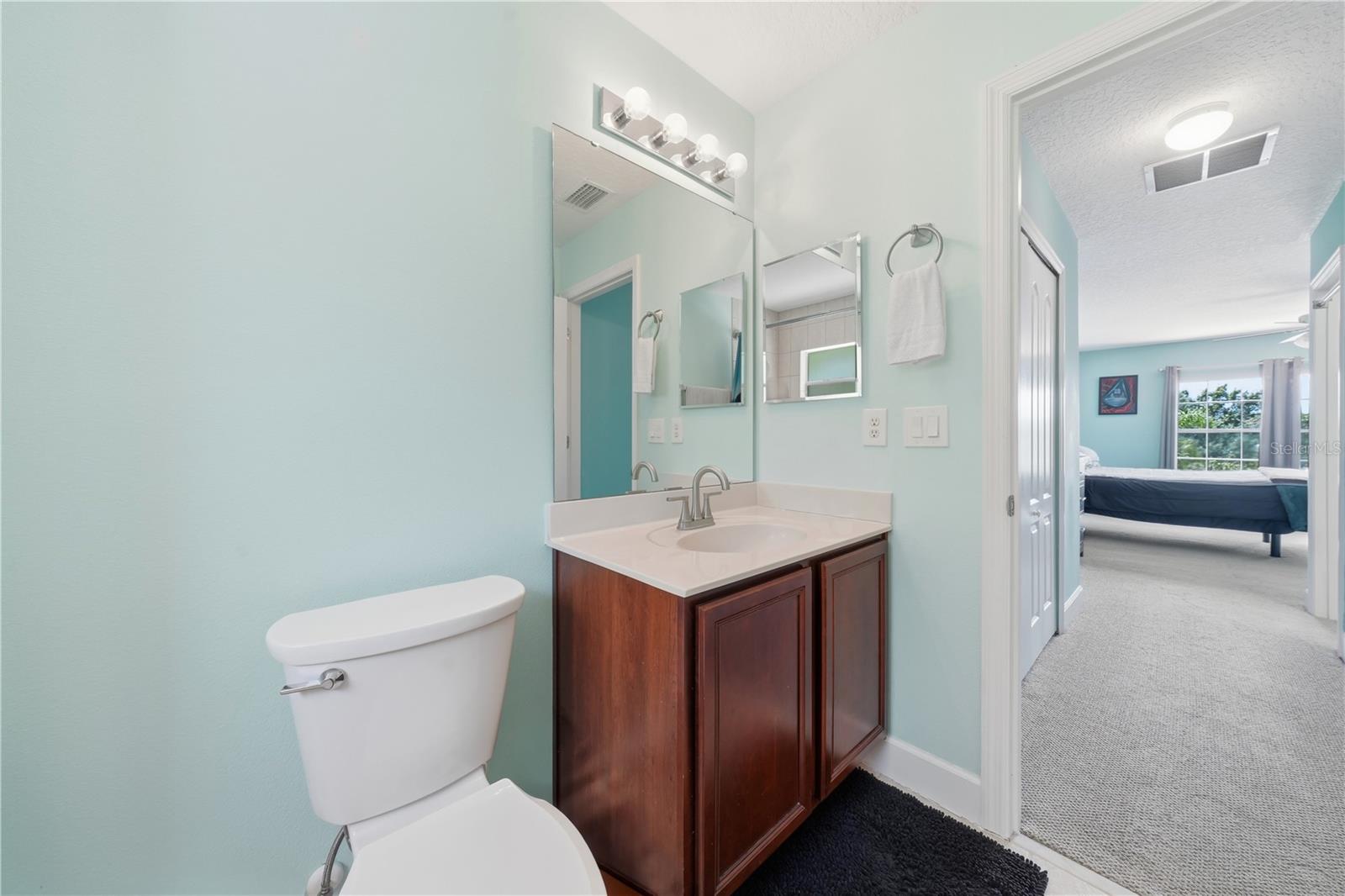 489 Luna Bella Ln Property Photo 33
