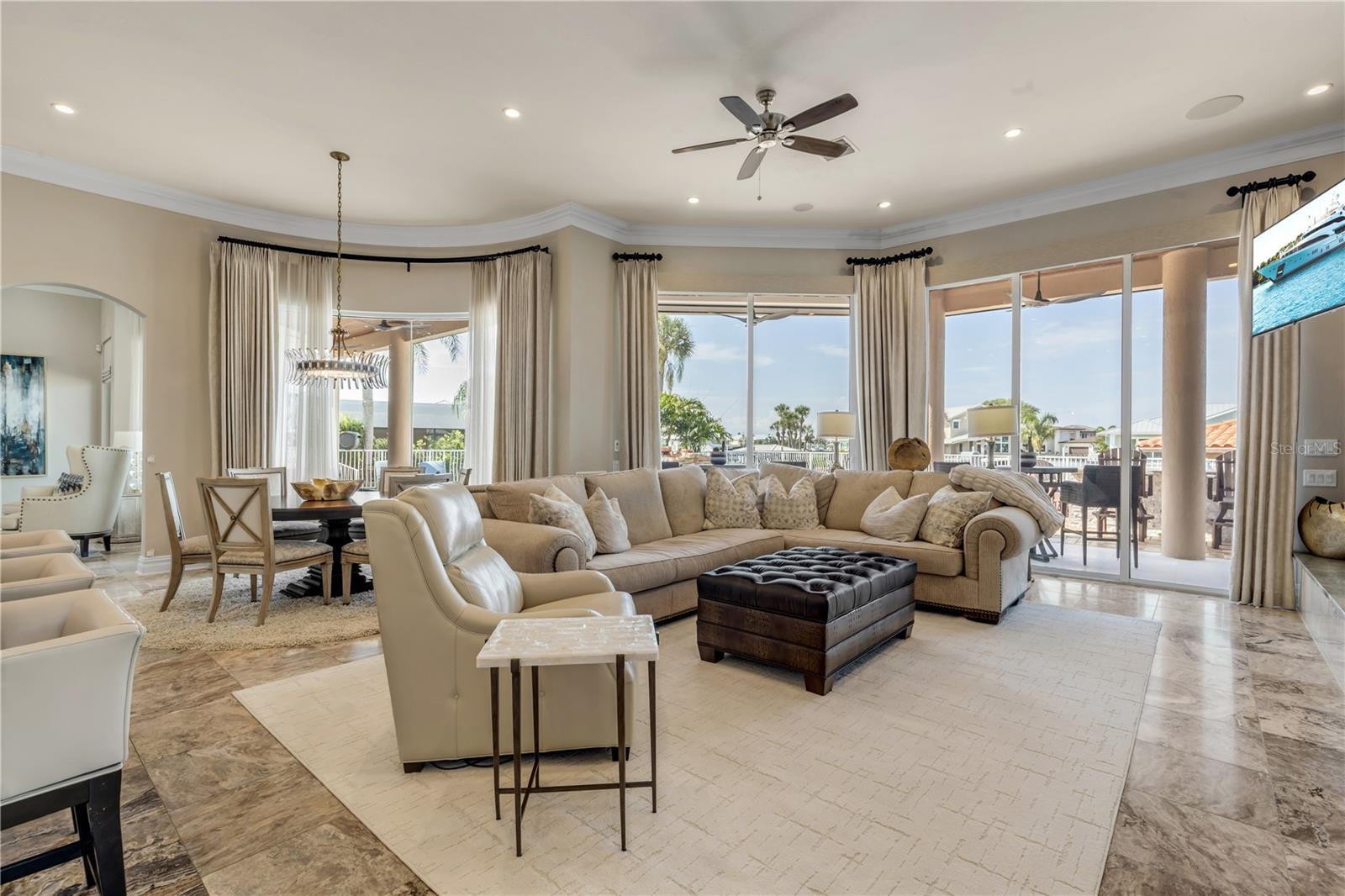 417 Quay Assisi Property Photo 32