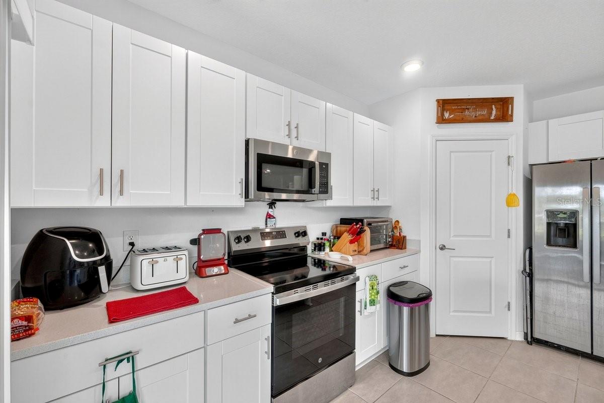 365 River Front Way Property Photo 17