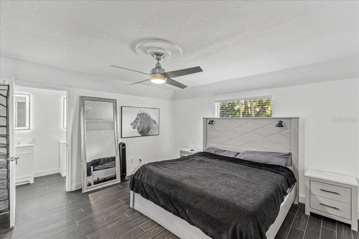 2311 Pine Tree Property Photo 10