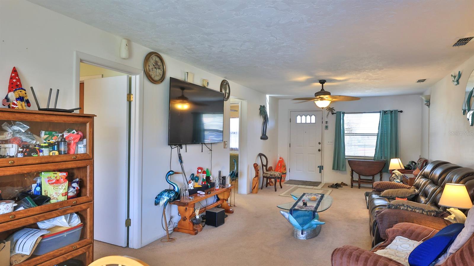 418 Falcon Ave Property Photo 4