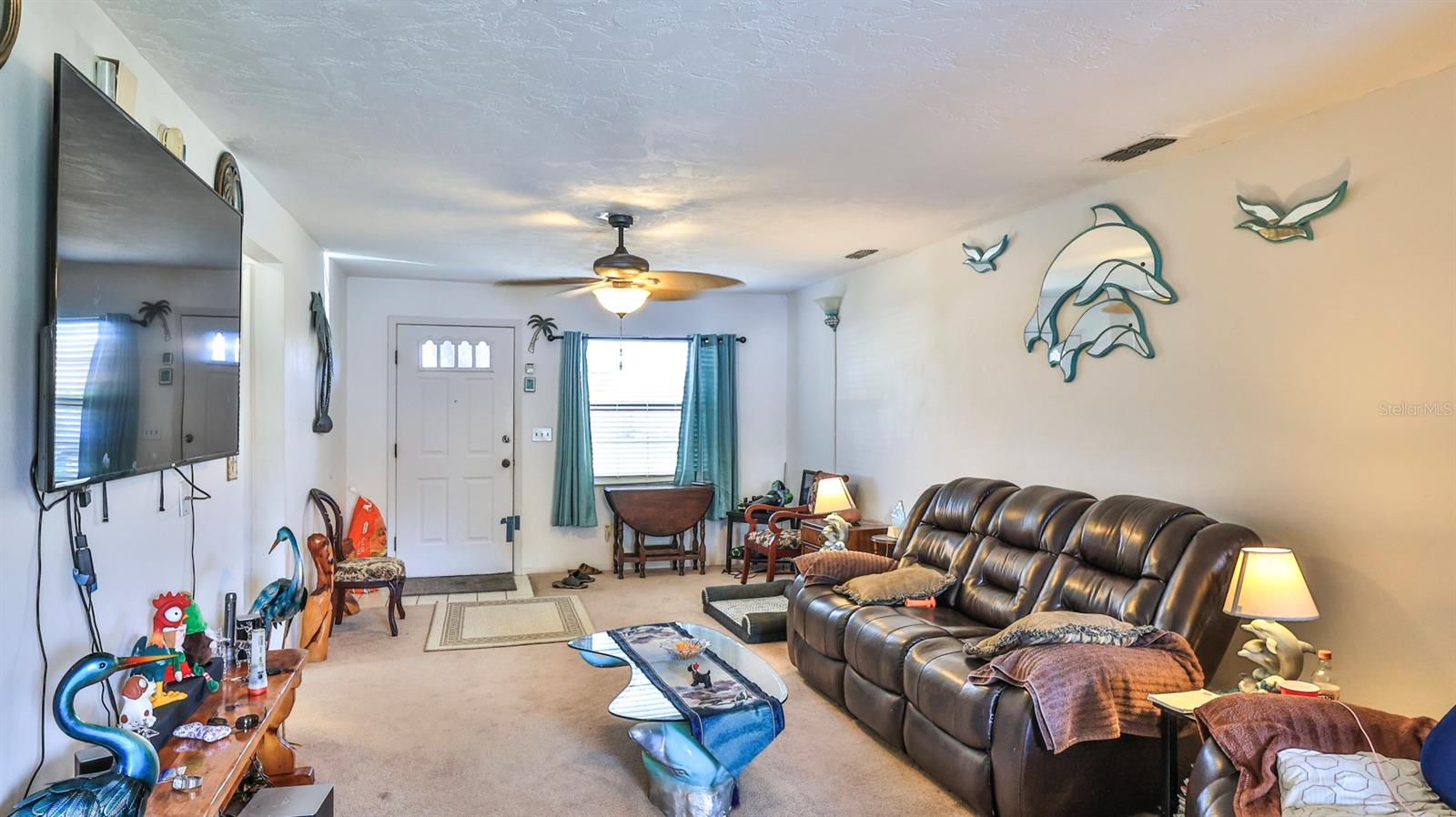 418 Falcon Ave Property Photo 5