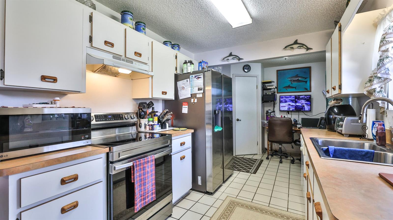 418 Falcon Ave Property Photo 9
