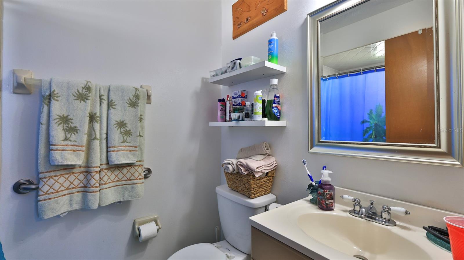 418 Falcon Ave Property Photo 15