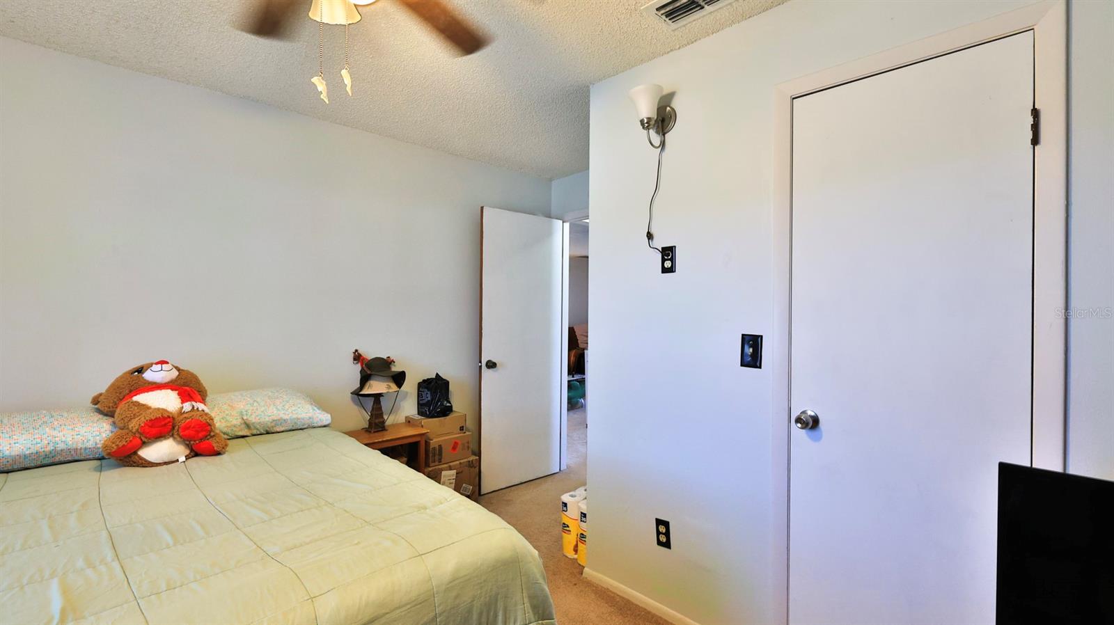 418 Falcon Ave Property Photo 17