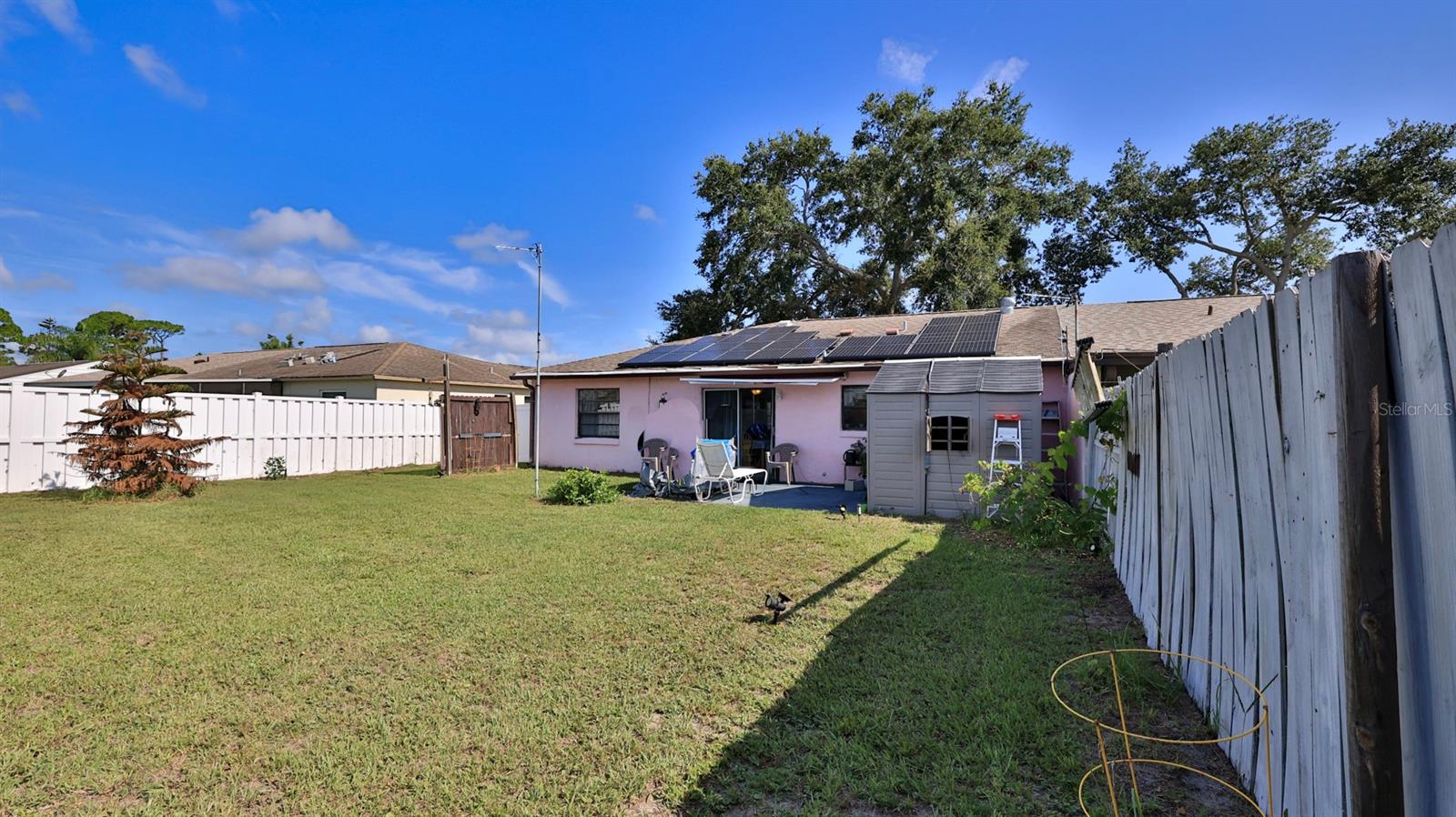 418 Falcon Ave Property Photo 19
