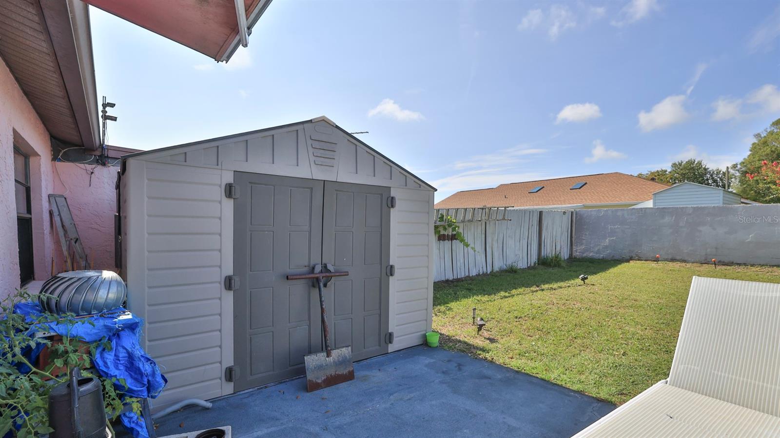 418 Falcon Ave Property Photo 21